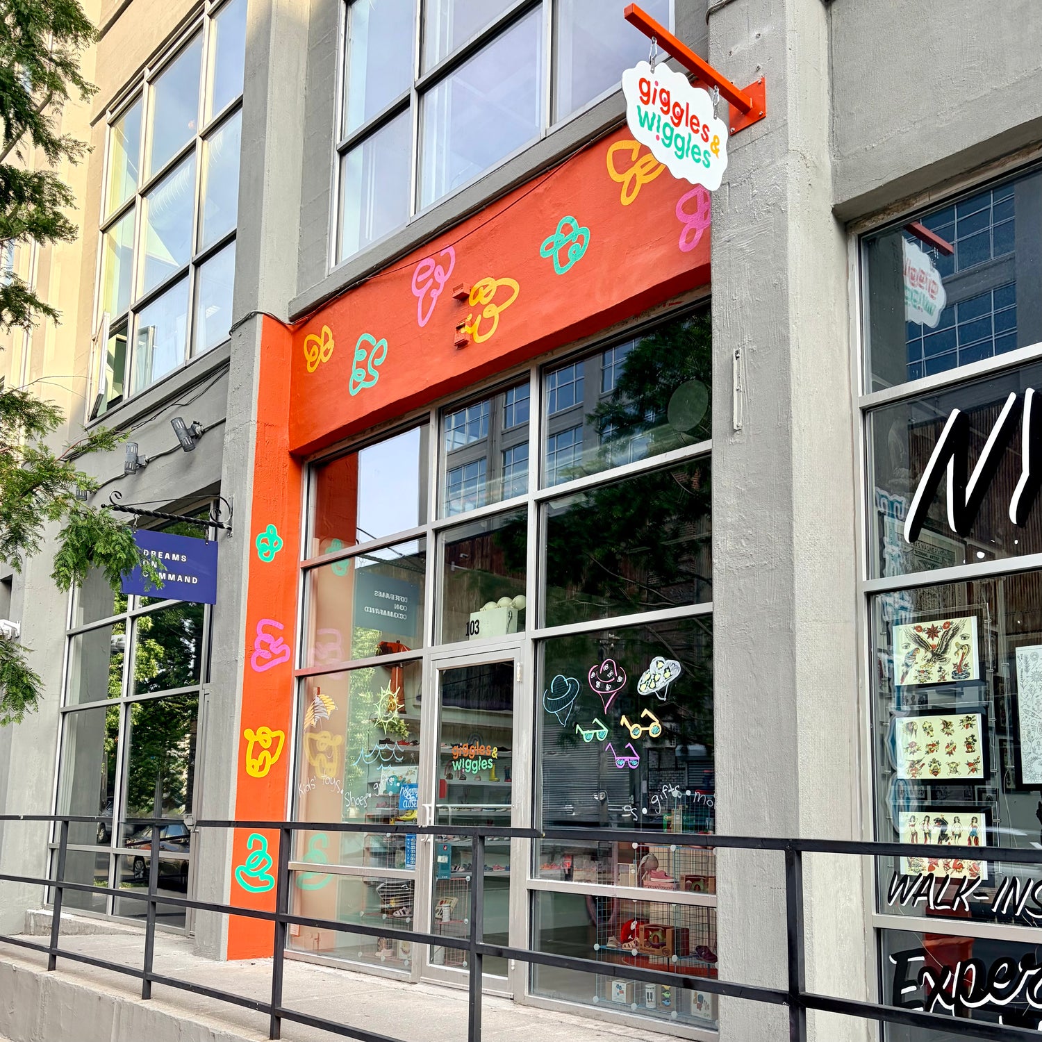 exterior shot of the giggles and wiggles children's toy and shoe store
